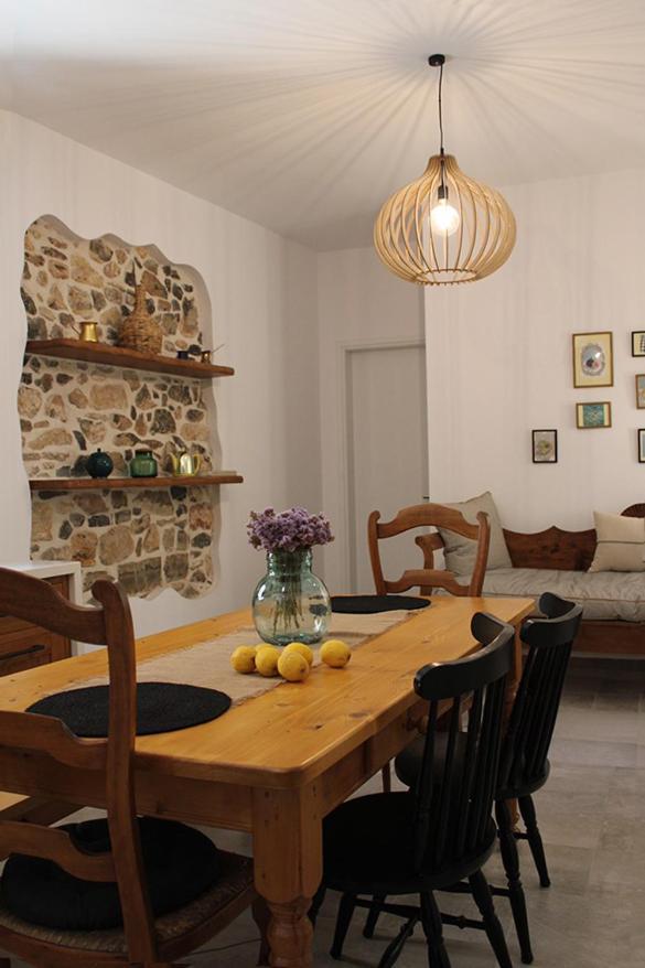 Aeonian Villa